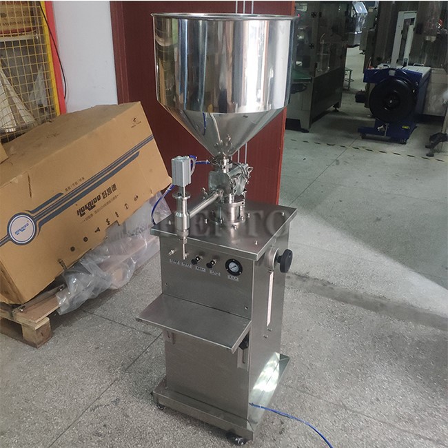Vertical Liquid Filling Machine Vertical Liquid Filling Machine