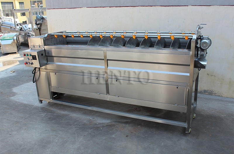Potato cleaning and peeling machine