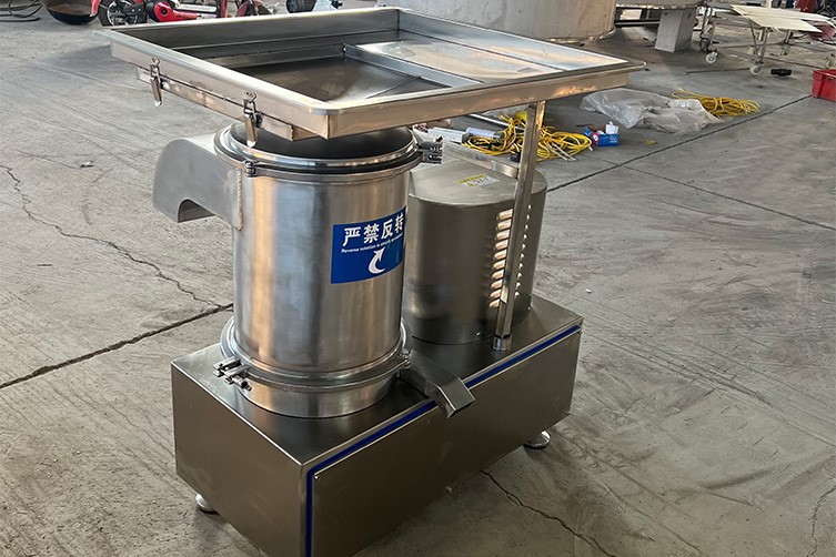 Electric Egg Breaker1 Electric Egg Breaker1