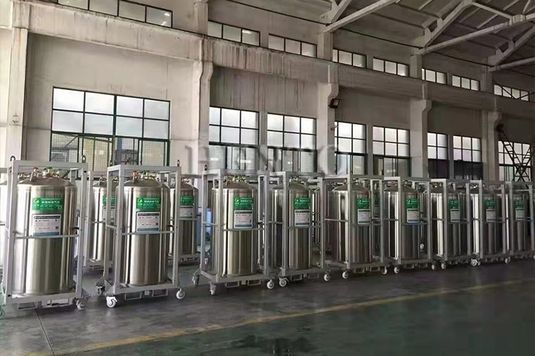 Dewar bottle Dewar bottle