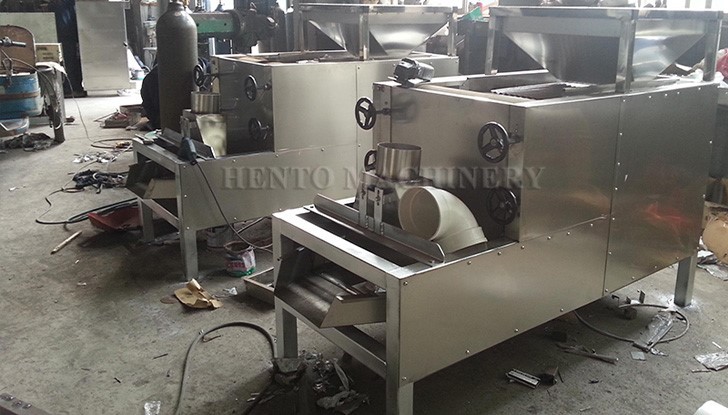 Peanut half peeling machine Peanut half peeling machine