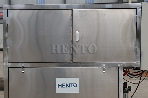 Macadamia Nuts Opening