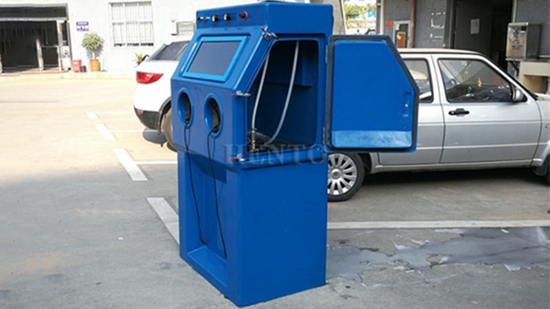 Wet Sand Blasting Machine