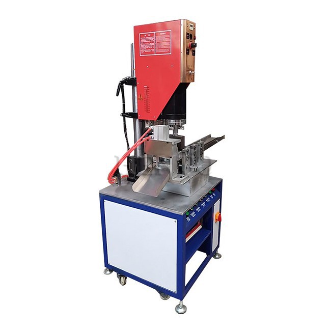 Kitchen Scourer Making Machine