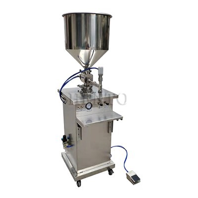 Vertical Liquid Filling Machine